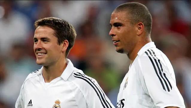 富勒姆以目 富勒姆以目